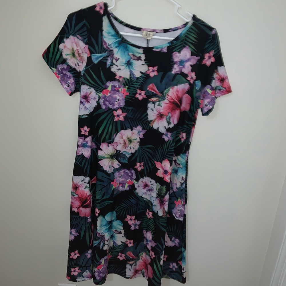 Hawaiian design T-shirt dress